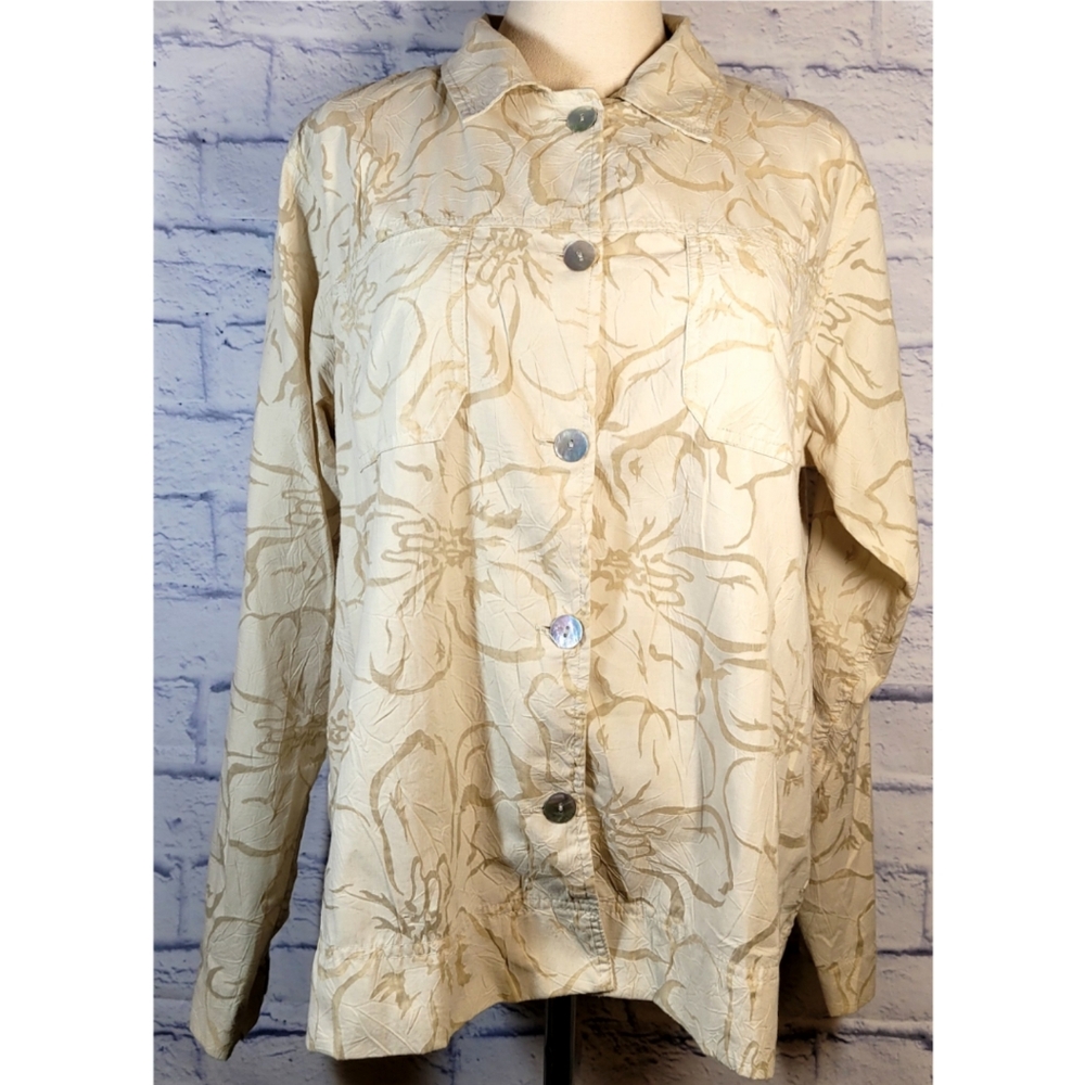 Denim & Co Floral Shirt Jacket Size L Tan Beige Textured Silver Buttons Western